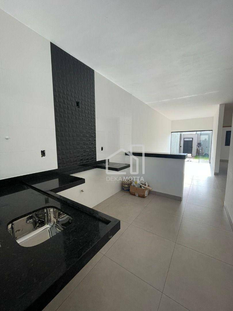 Casa à venda com 3 quartos, 95m² - Foto 9