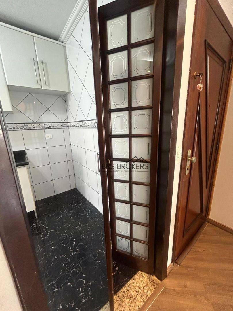 Apartamento para alugar com 2 quartos, 64m² - Foto 6