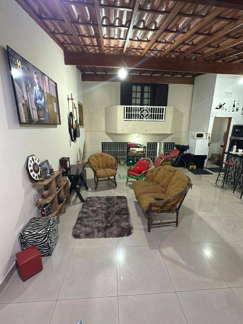 Sobrado à venda com 2 quartos, 300m² - Foto 17