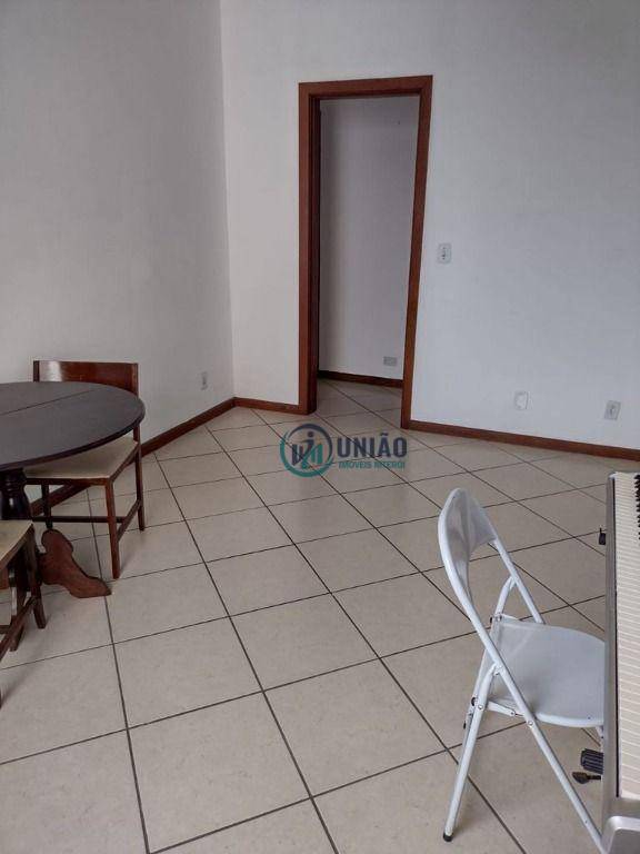 Apartamento à venda com 2 quartos, 70m² - Foto 10