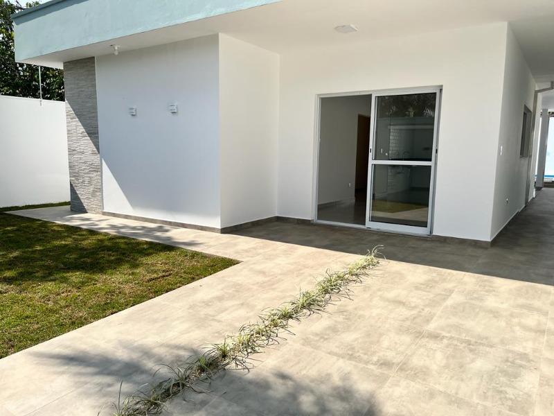 Casa à venda com 3 quartos, 306m² - Foto 2