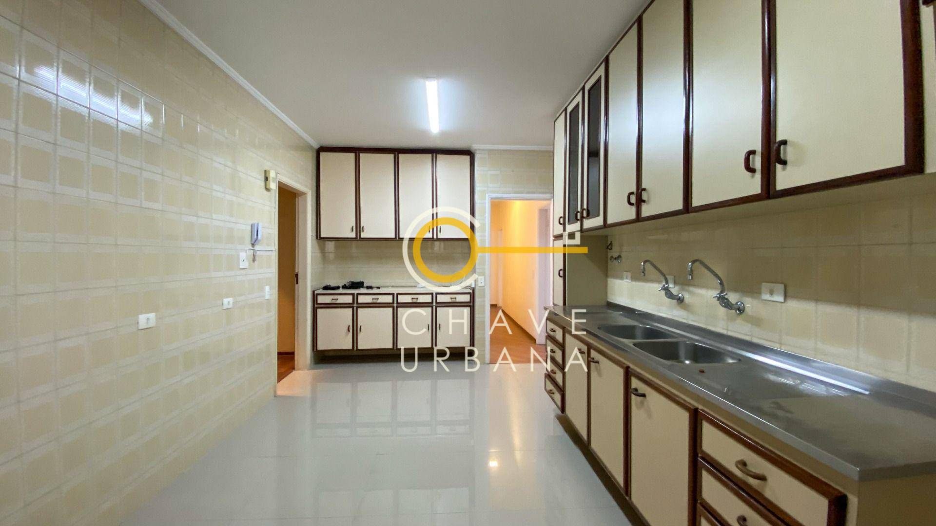 Apartamento para alugar com 3 quartos, 174m² - Foto 18