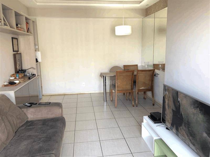 Apartamento à venda com 2 quartos, 62m² - Foto 2