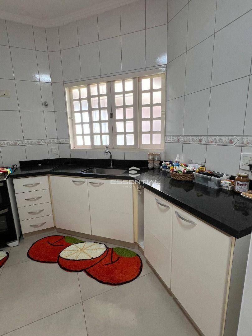 Sobrado à venda com 4 quartos, 220m² - Foto 35