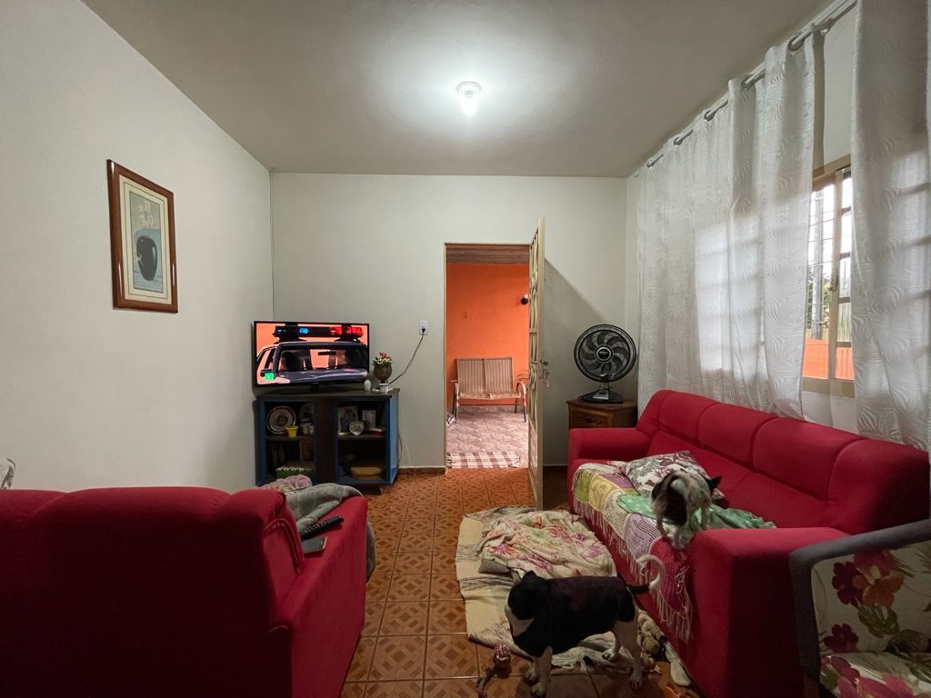 Casa à venda com 2 quartos, 80m² - Foto 2