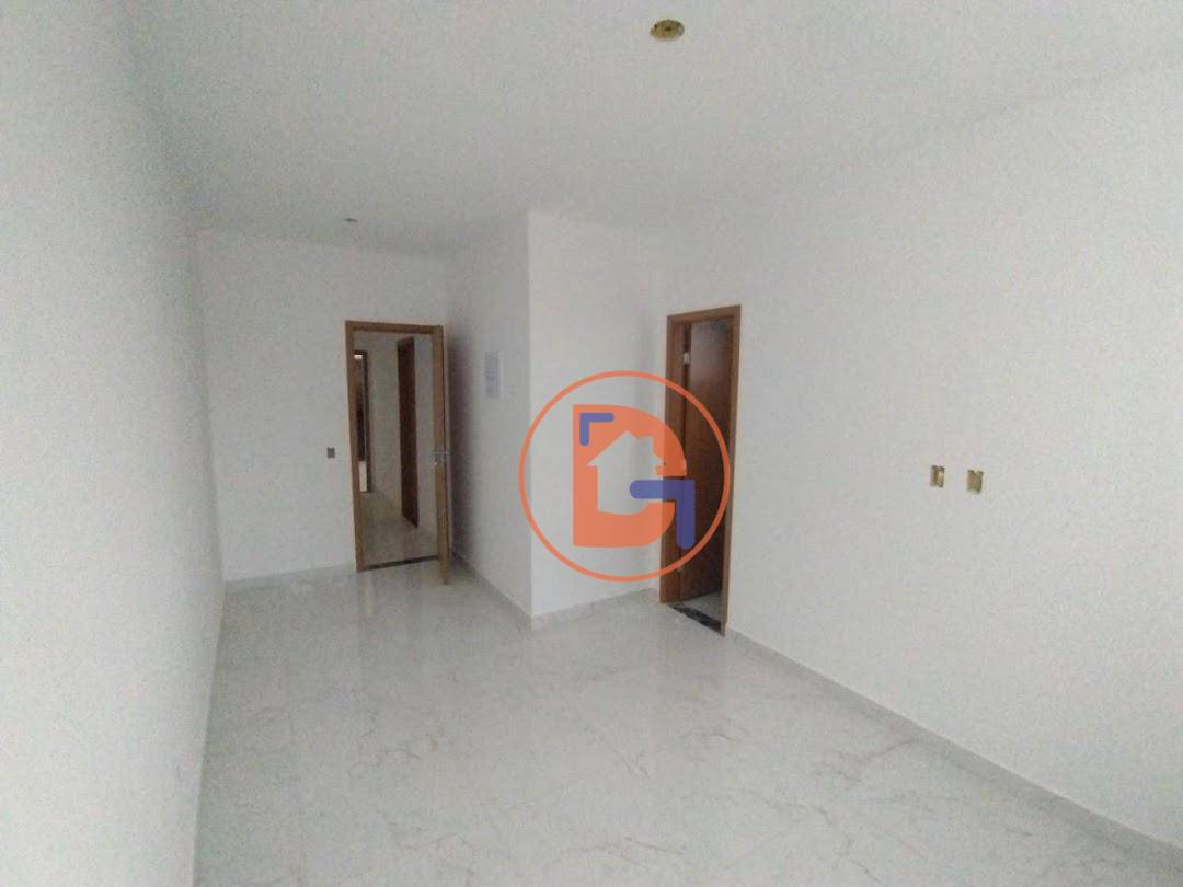 Casa à venda com 3 quartos, 270m² - Foto 3