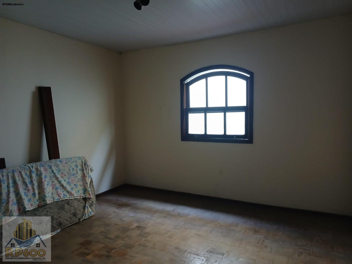 Casa à venda com 2 quartos, 310m² - Foto 14