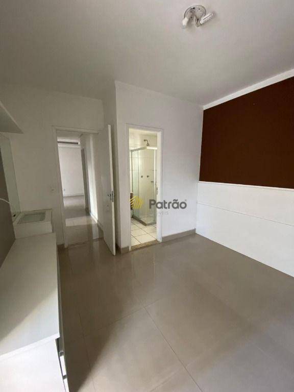 Apartamento à venda com 3 quartos, 80m² - Foto 3