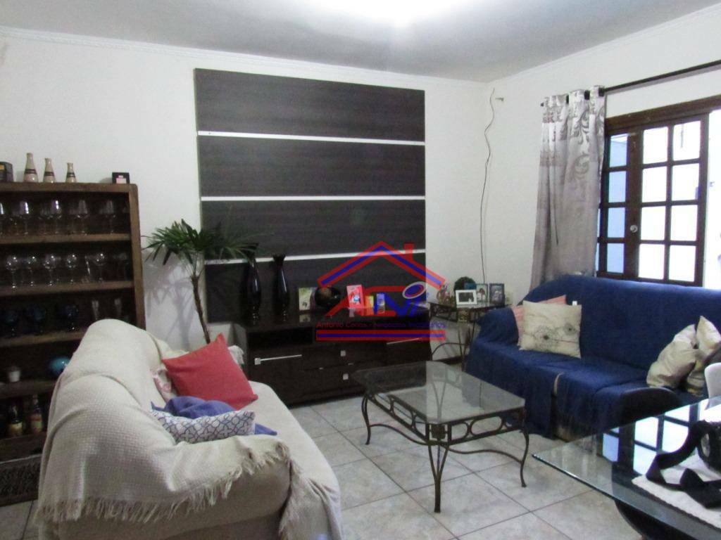 Casa à venda com 4 quartos, 200m² - Foto 6