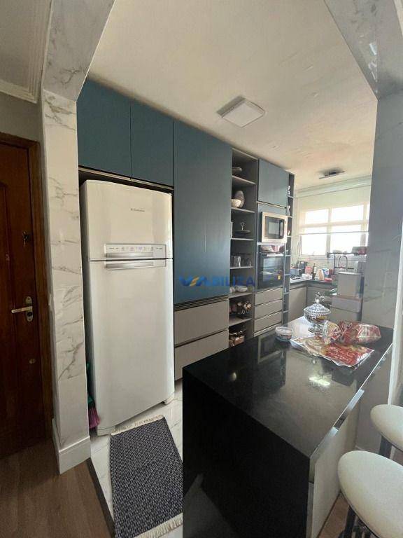 Apartamento à venda com 2 quartos, 160m² - Foto 2