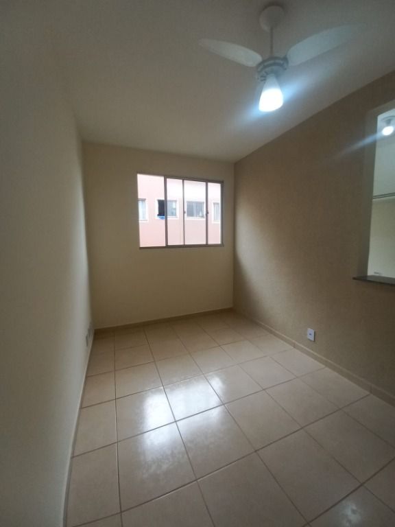 Apartamento à venda com 2 quartos, 45m² - Foto 2