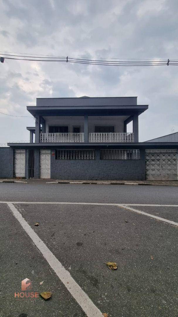 Casa, 3 quartos, 650 m² - Foto 1