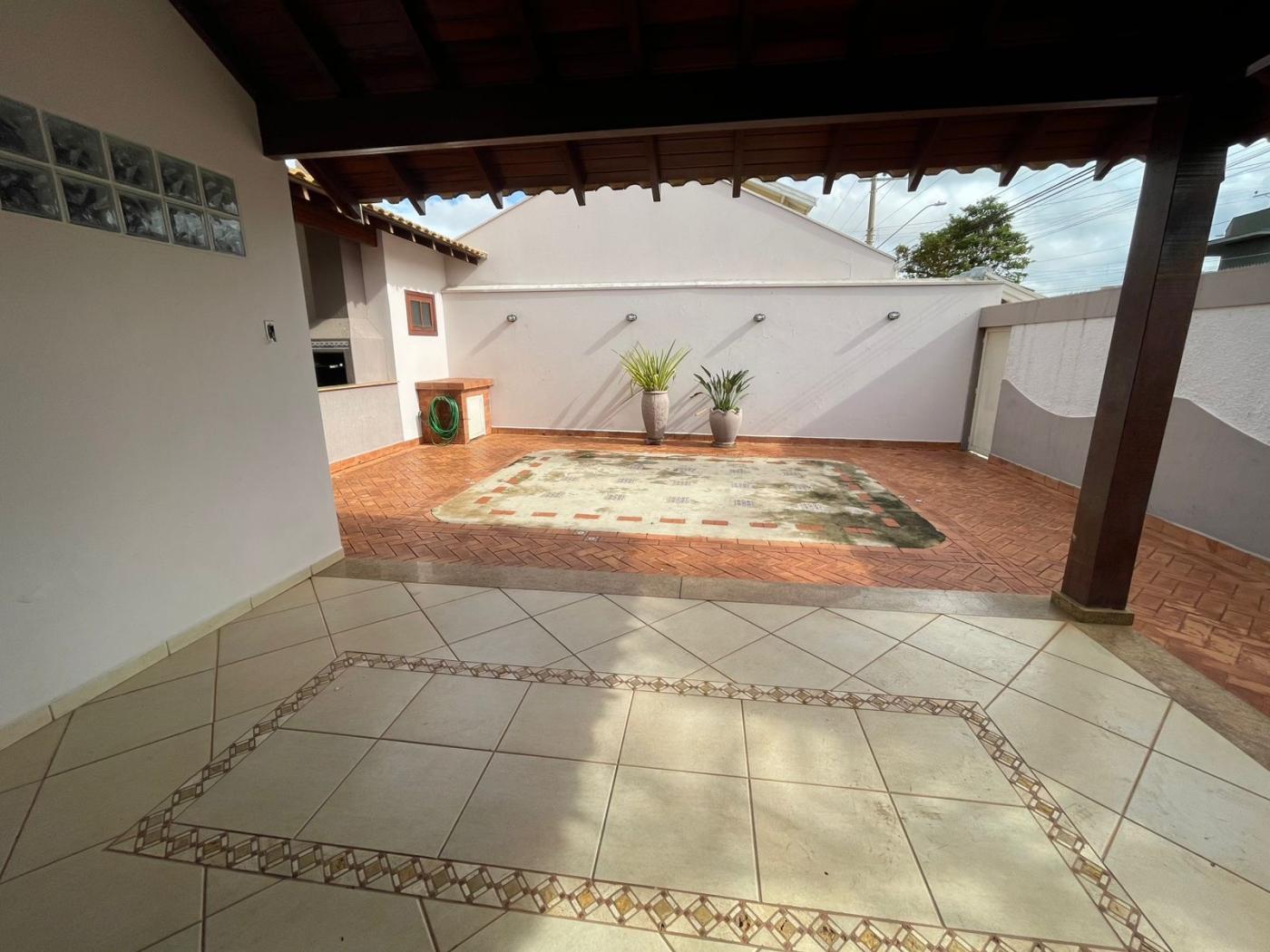 Casa para alugar com 3 quartos, 286m² - Foto 9