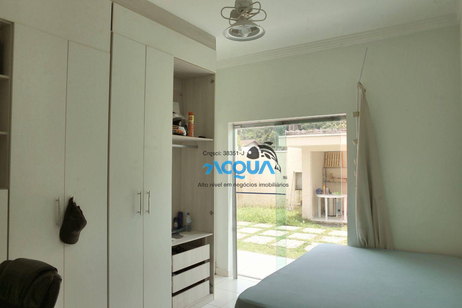 Casa de Condomínio à venda com 6 quartos, 379m² - Foto 10