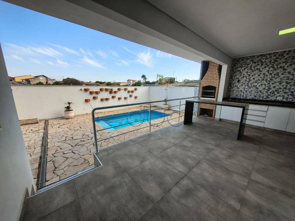 Casa de Condomínio para alugar com 4 quartos, 356m² - Foto 12