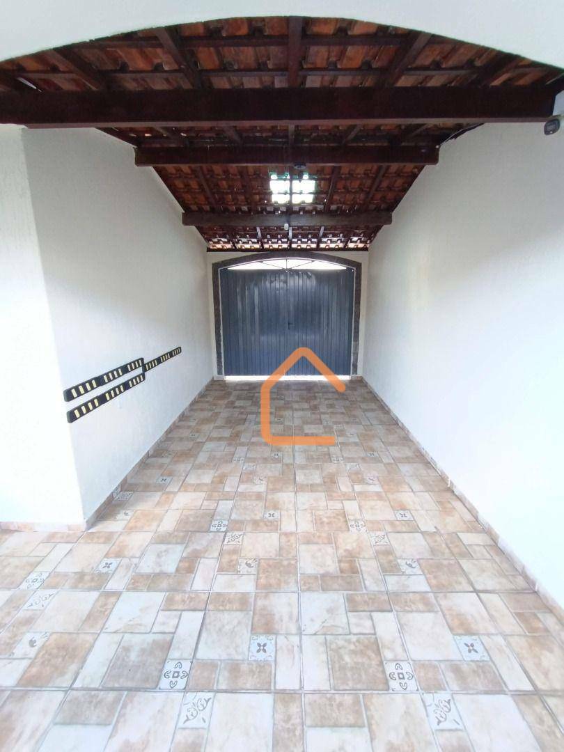 Casa à venda com 3 quartos, 230m² - Foto 25