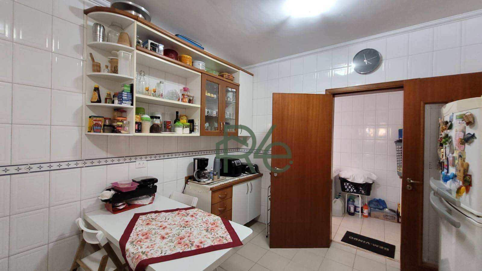 Casa de Condomínio à venda com 4 quartos, 210m² - Foto 8