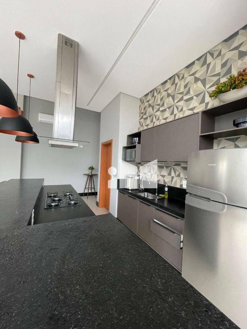 Apartamento para alugar com 3 quartos, 100m² - Foto 19