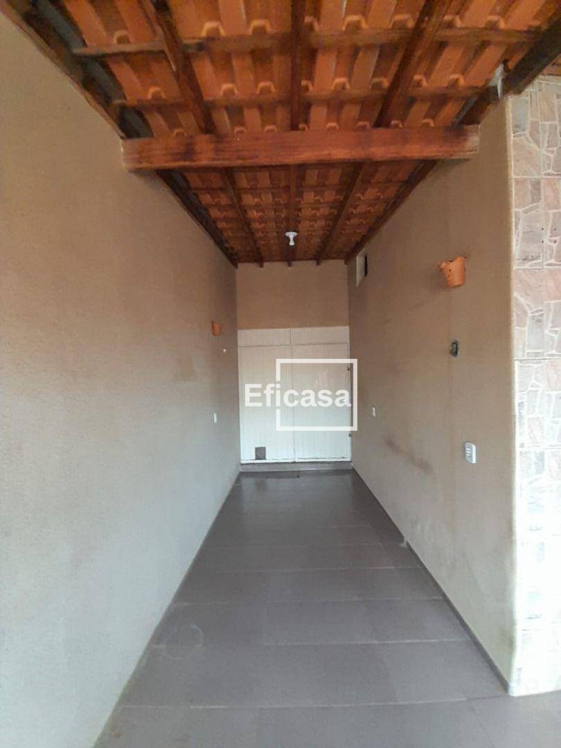 Casa à venda com 2 quartos, 230m² - Foto 16