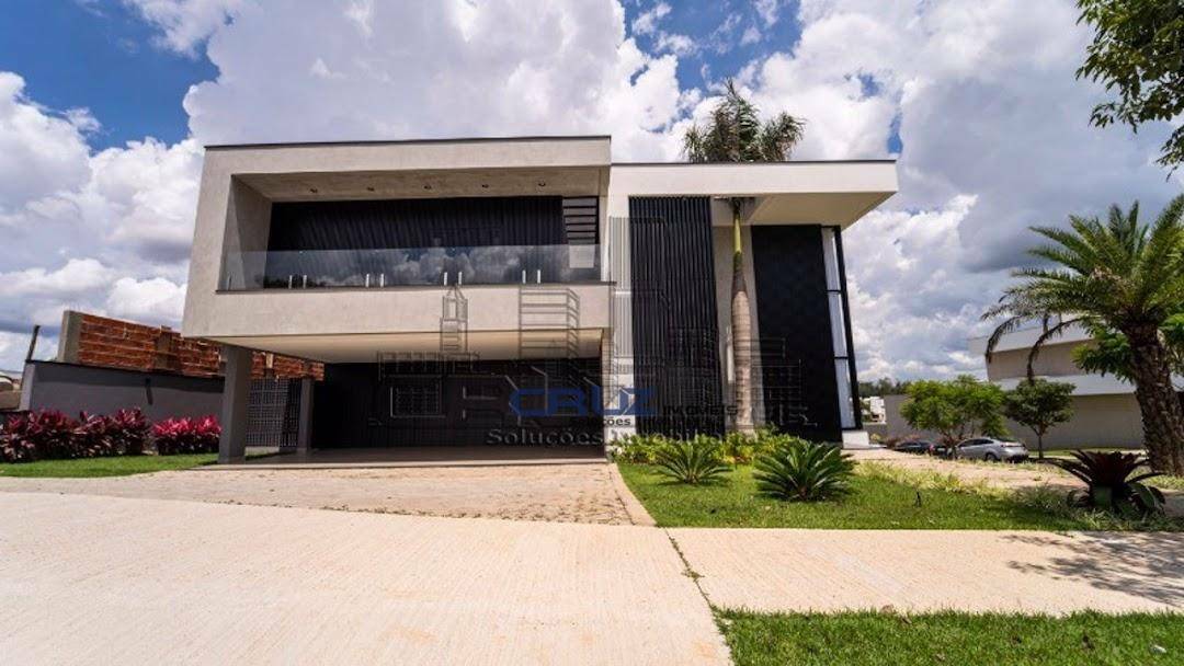 Casa à venda com 4 quartos, 560m² - Foto 2