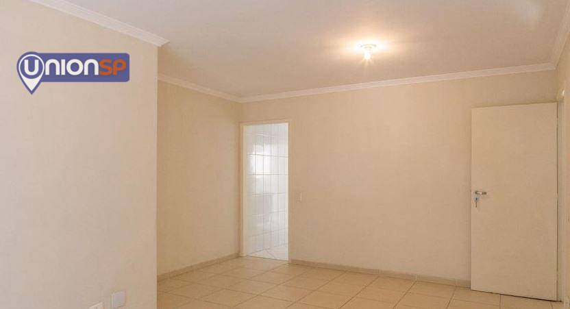 Apartamento à venda com 3 quartos, 81m² - Foto 2