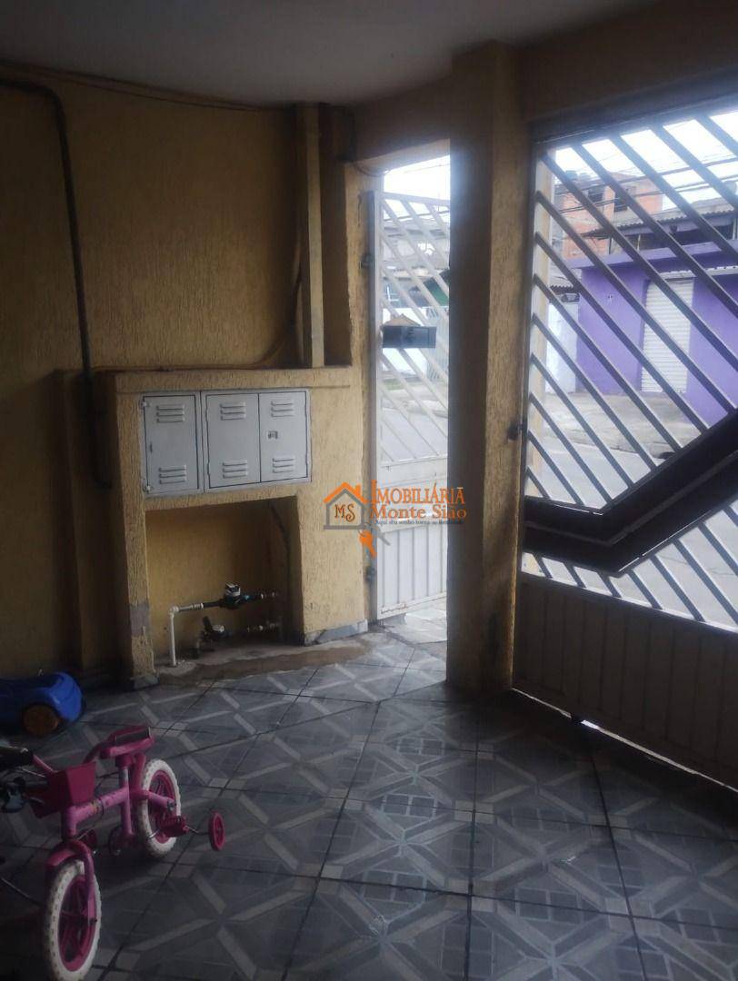 Sobrado à venda com 6 quartos, 200m² - Foto 24