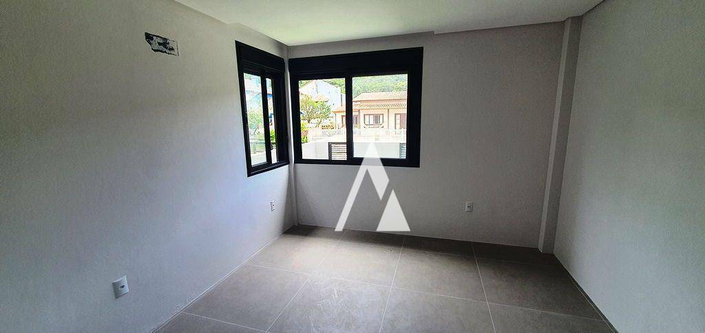 Casa à venda com 3 quartos, 164m² - Foto 18