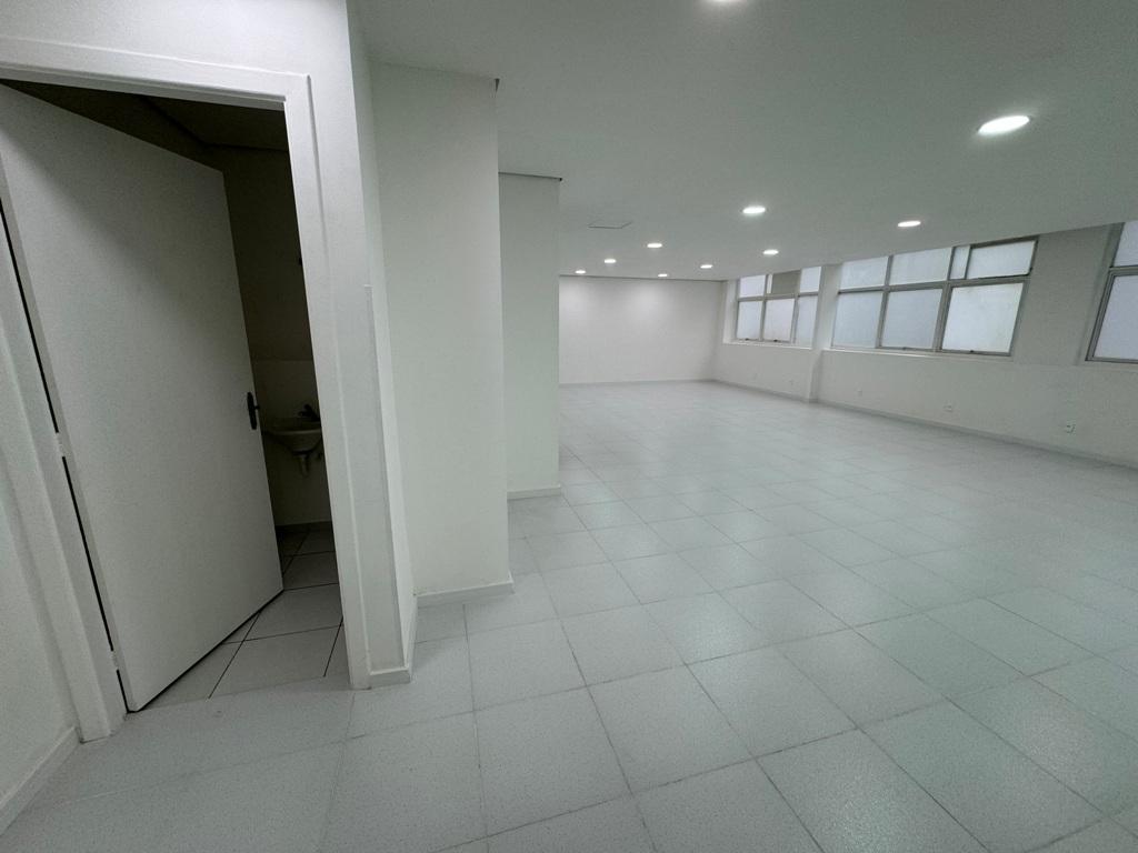 Prédio Inteiro para alugar com 1 quarto, 195m² - Foto 10