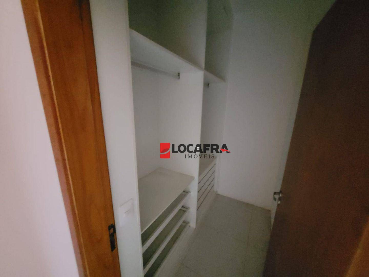 Casa à venda e aluguel com 4 quartos, 460m² - Foto 10