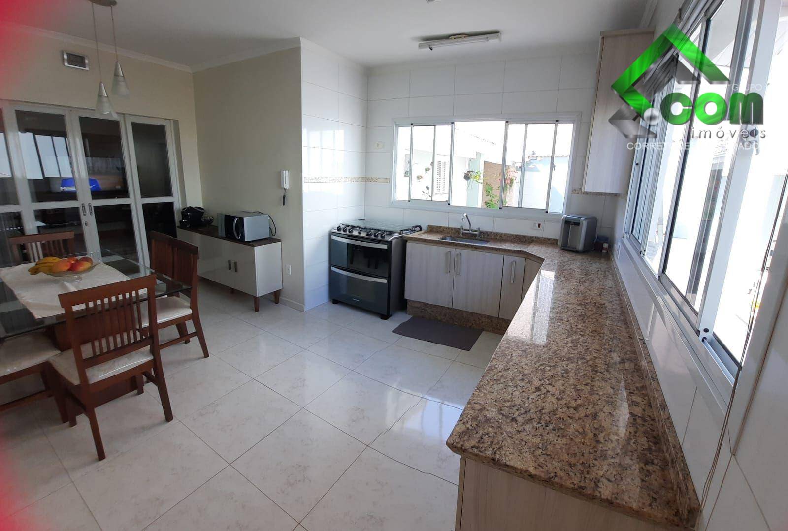 Casa, 3 quartos, 187 m² - Foto 11