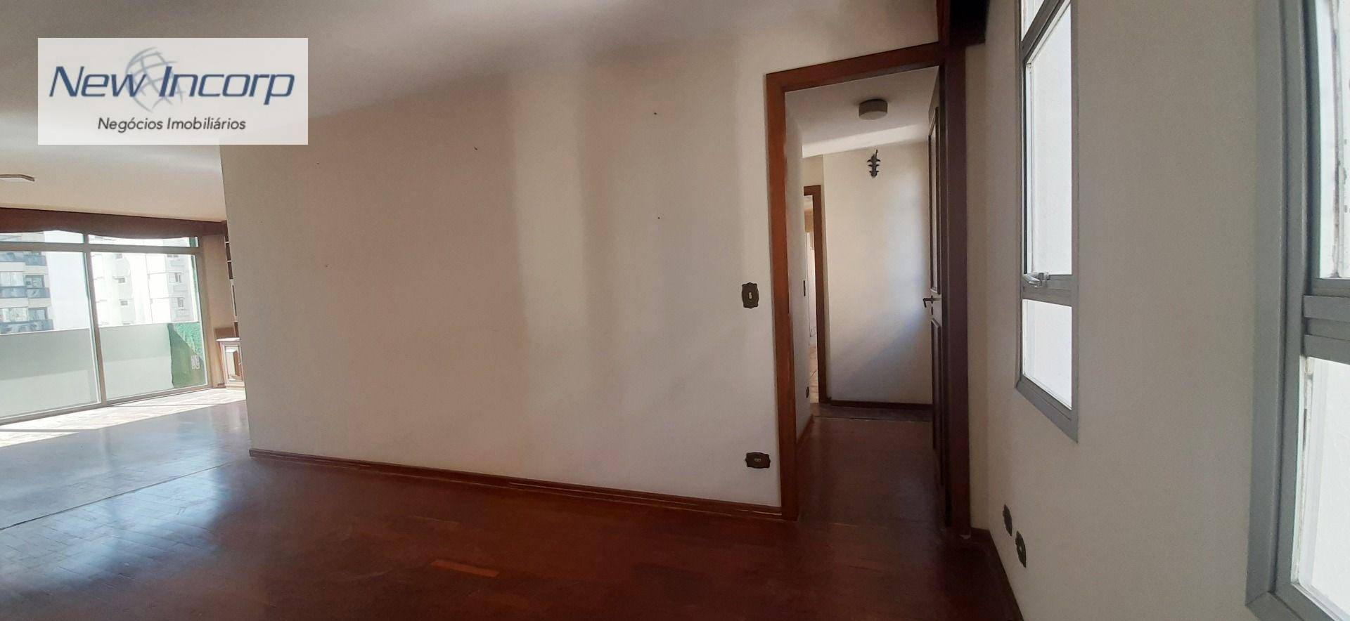 Apartamento à venda com 4 quartos, 210m² - Foto 26