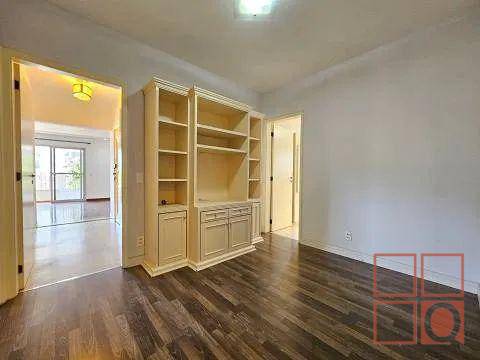 Apartamento à venda com 4 quartos, 208m² - Foto 7