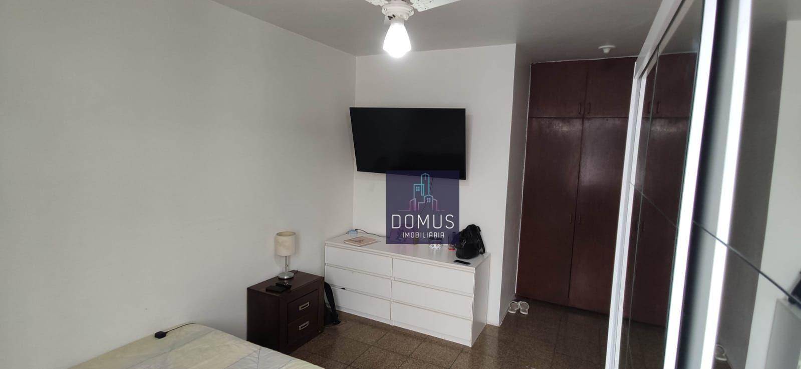 Apartamento à venda com 2 quartos, 66m² - Foto 2