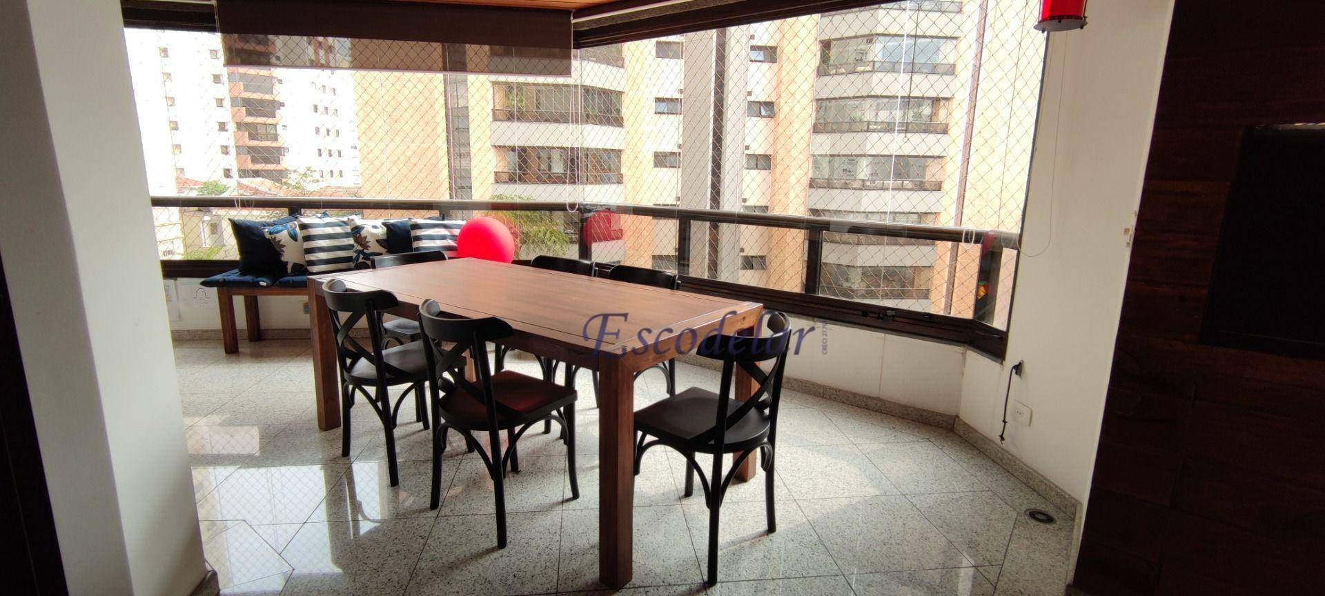 Apartamento para alugar com 3 quartos, 244m² - Foto 14