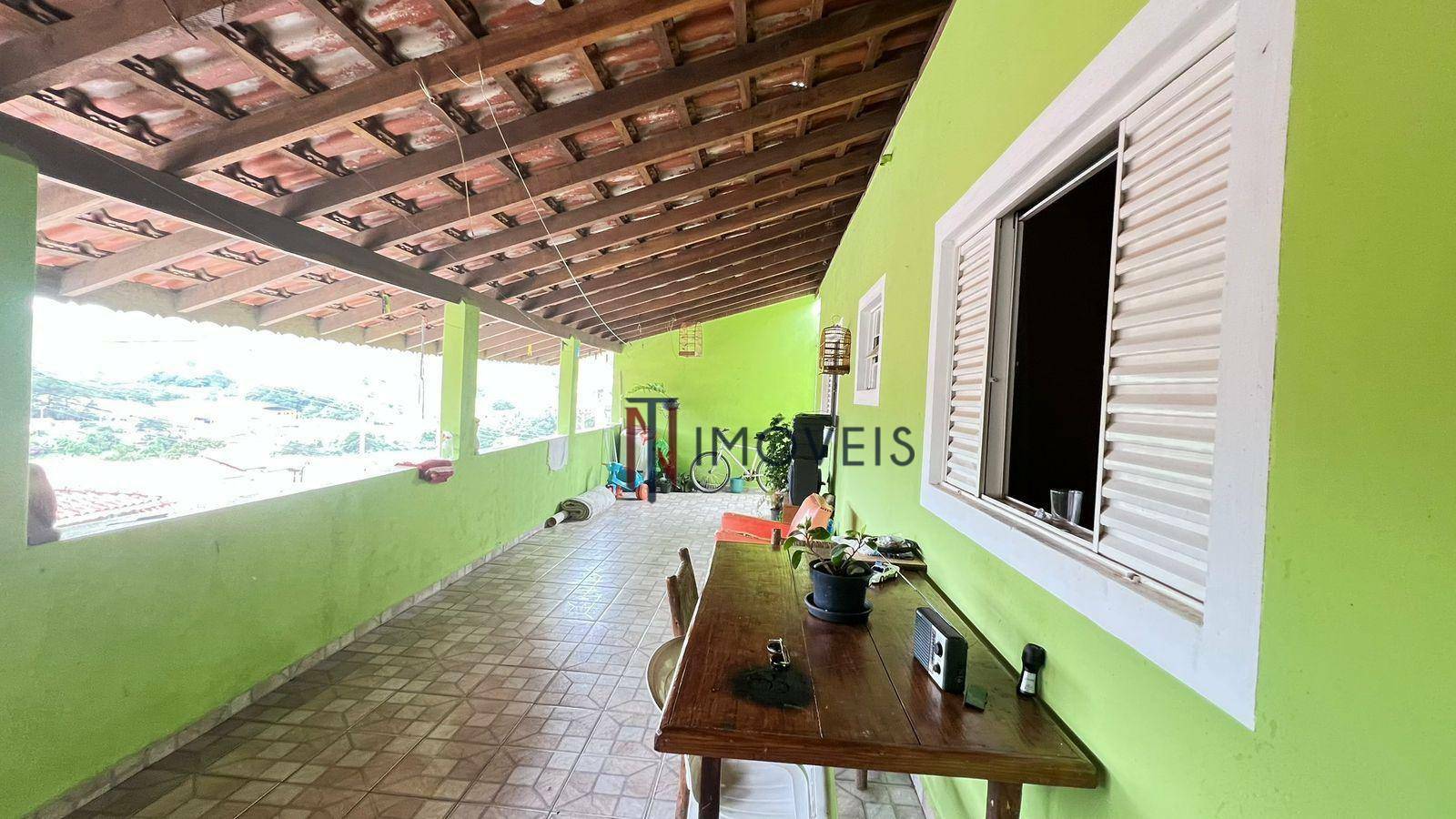 Casa à venda com 5 quartos, 200m² - Foto 30