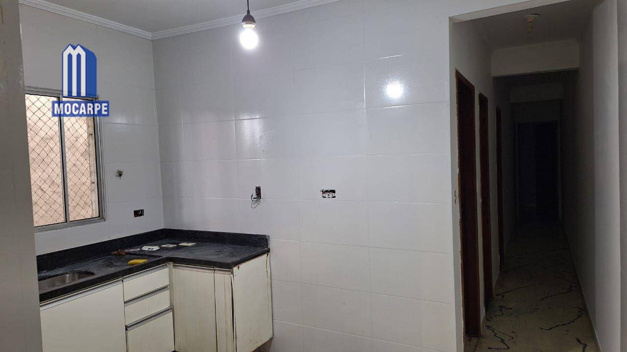 Casa à venda com 3 quartos, 73m² - Foto 8