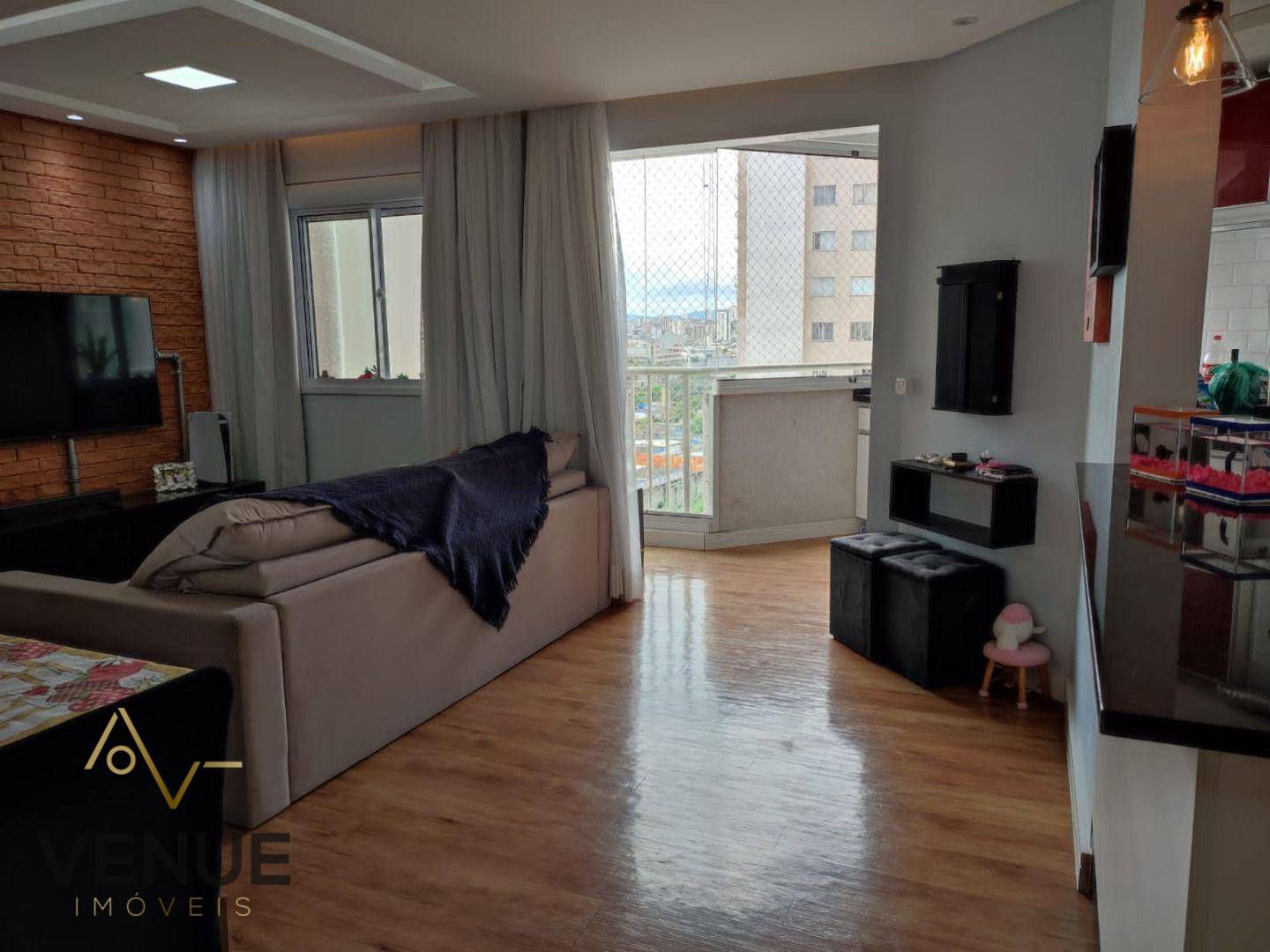 Apartamento à venda com 2 quartos, 65m² - Foto 2