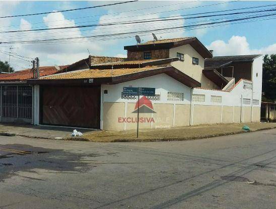 Casa à venda com 3 quartos, 200m² - Foto 11