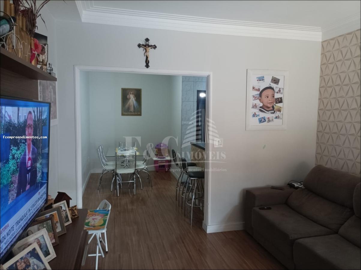 Casa à venda com 2 quartos, 140m² - Foto 9