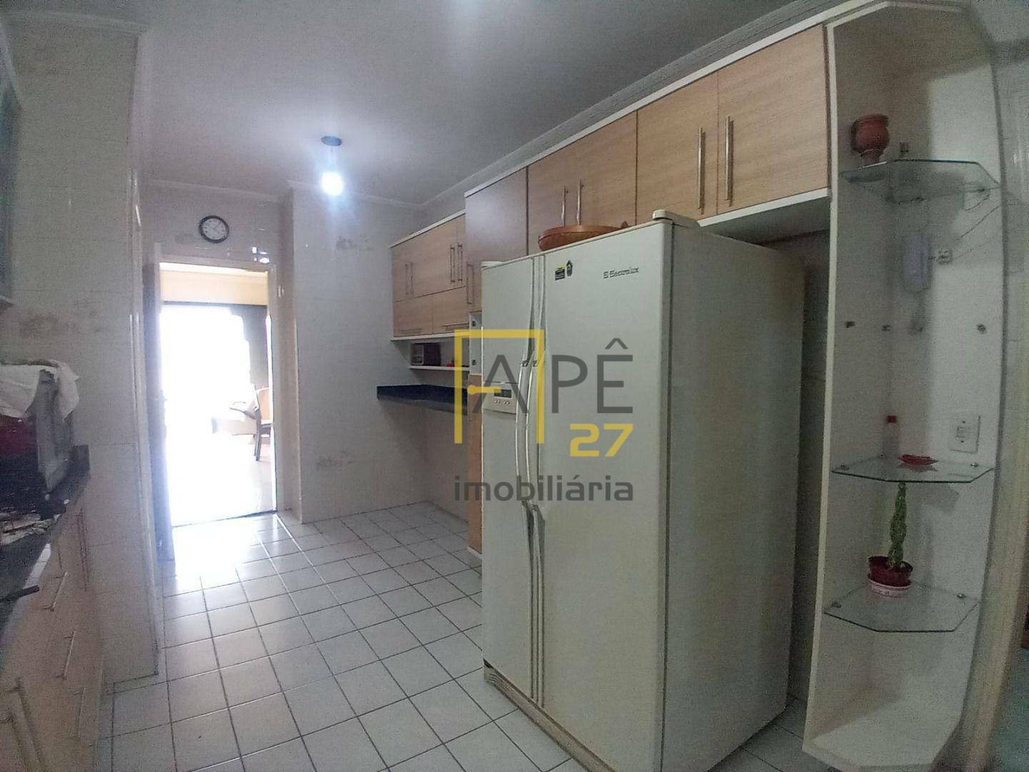 Apartamento à venda com 3 quartos, 130m² - Foto 7