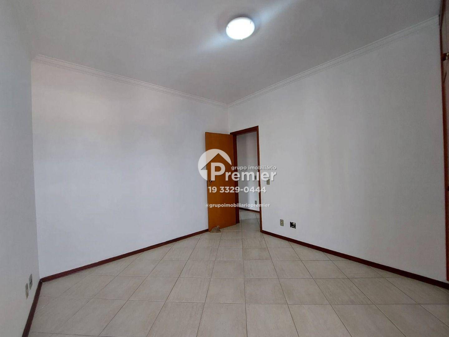 Apartamento para alugar com 3 quartos, 119m² - Foto 17