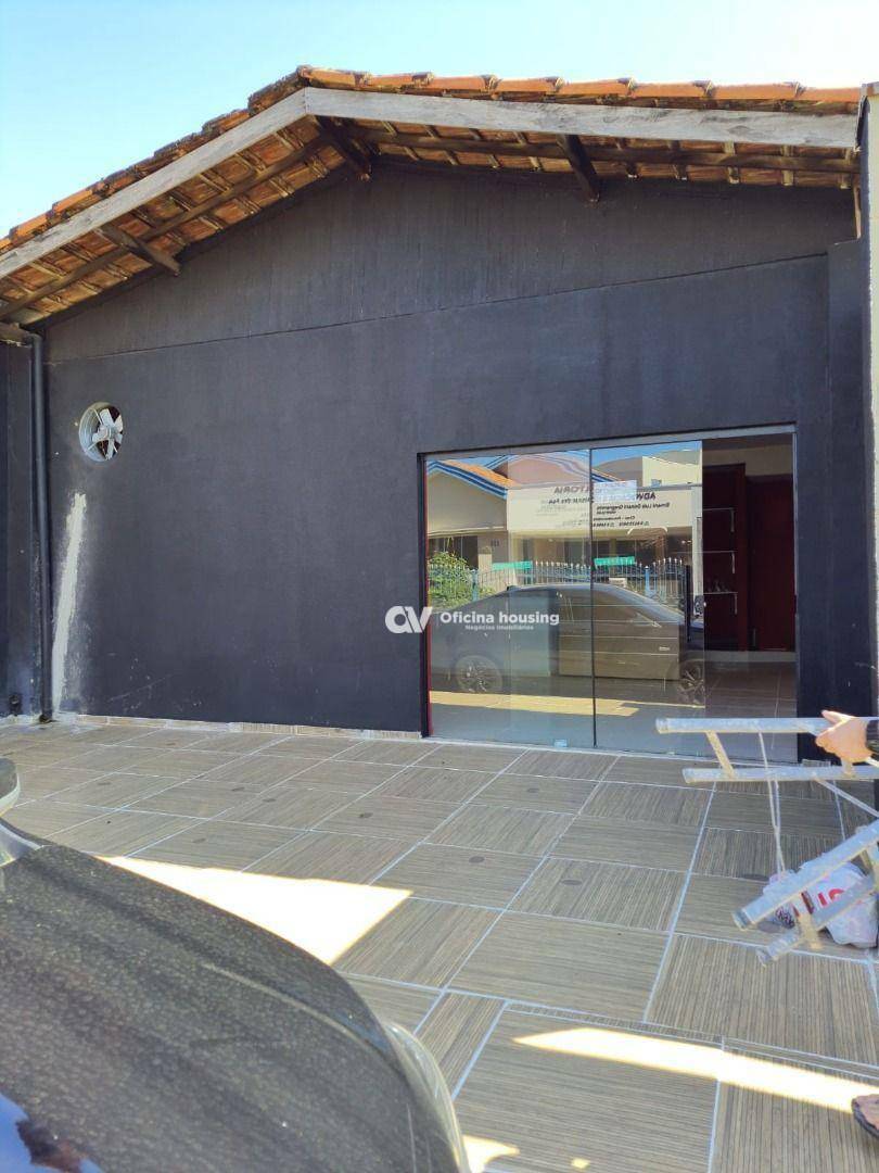 Casa à venda e aluguel com 3 quartos, 153m² - Foto 2