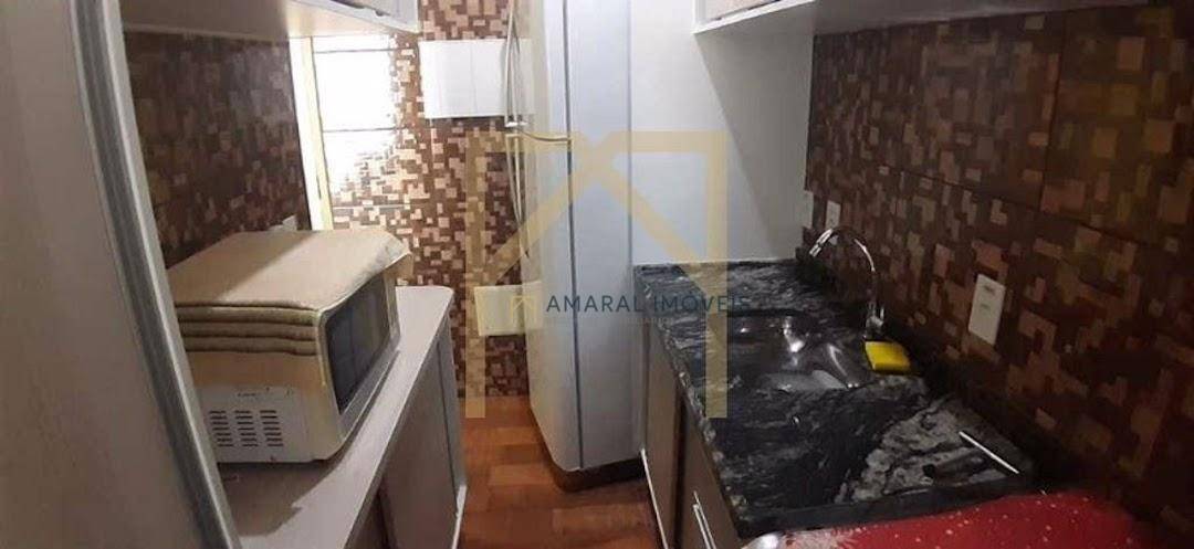 Apartamento à venda com 2 quartos, 75m² - Foto 8