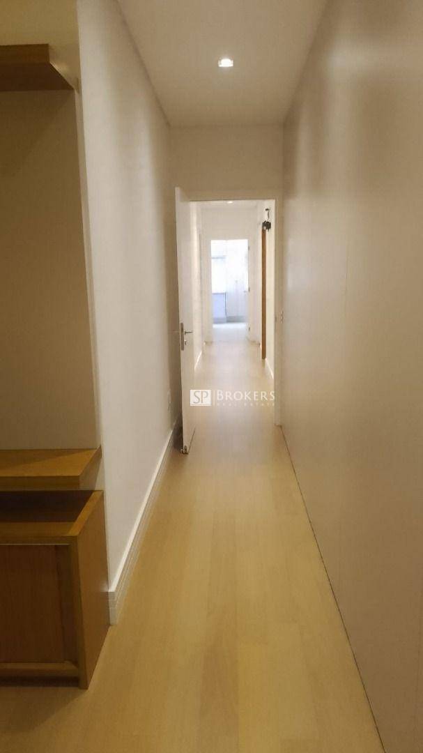 Apartamento à venda com 3 quartos, 256m² - Foto 32