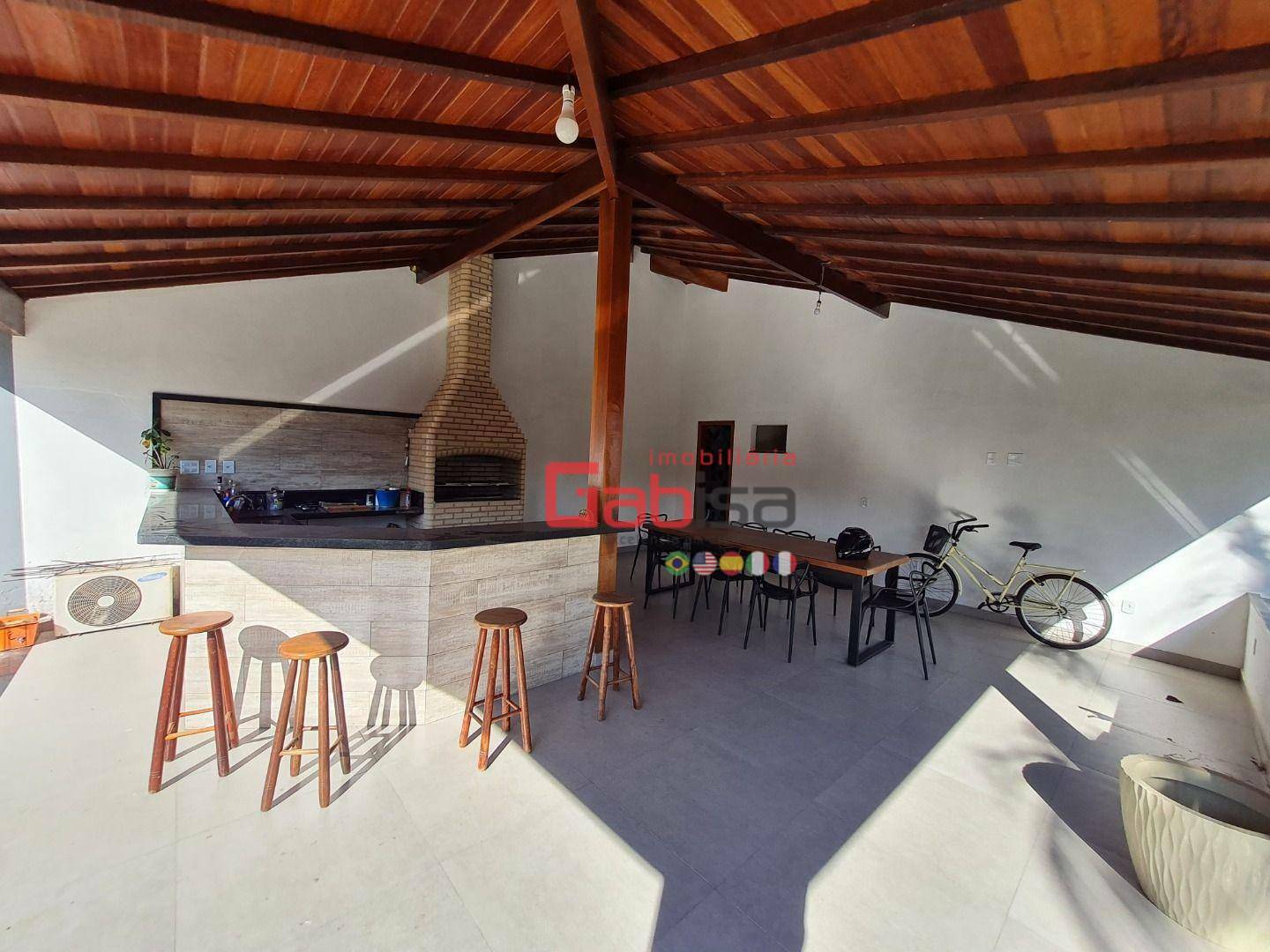 Casa à venda com 3 quartos, 174m² - Foto 4