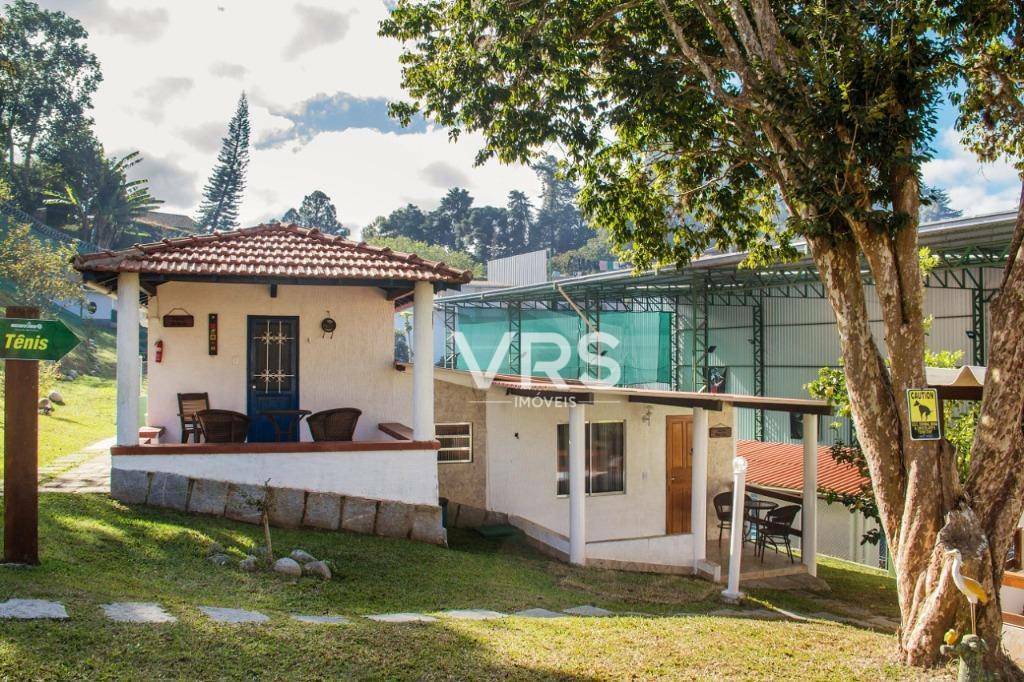 Casa à venda com 16 quartos, 1800m² - Foto 21