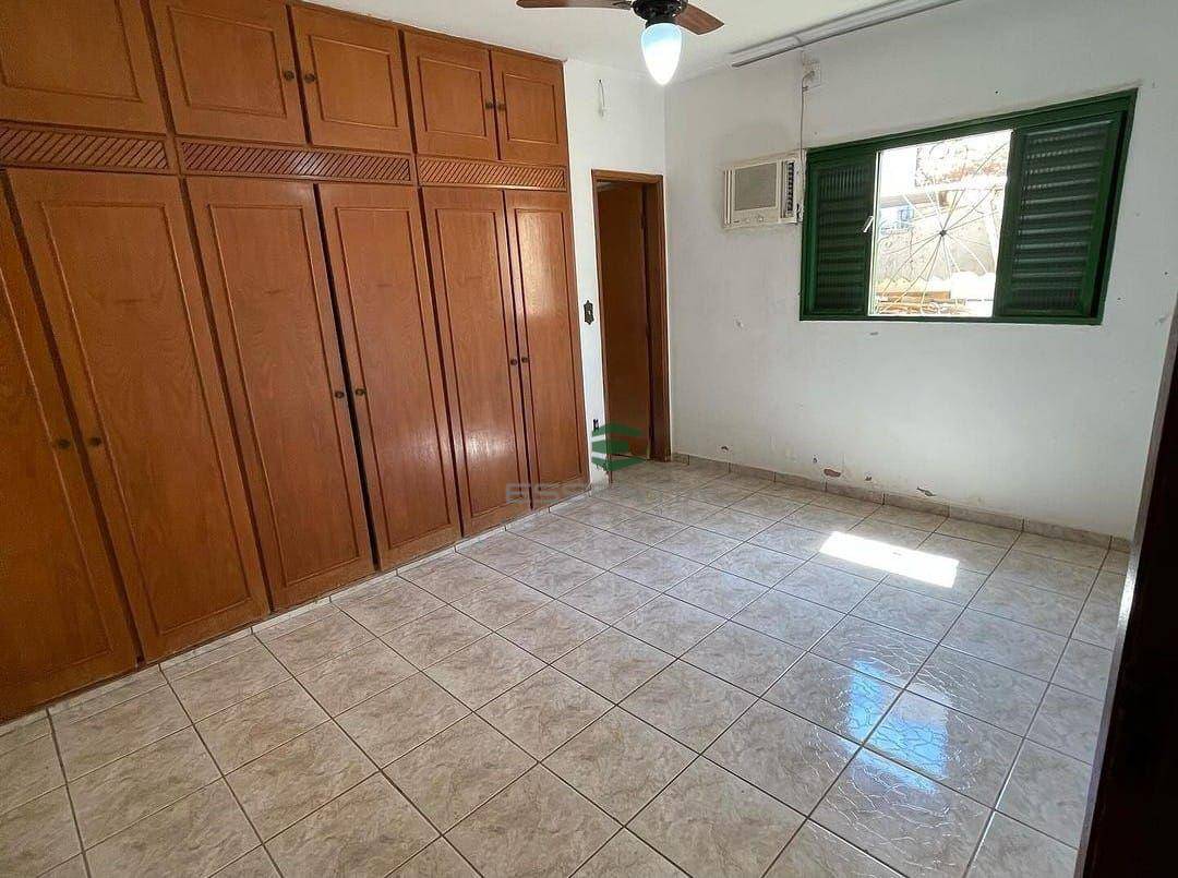 Casa à venda com 3 quartos, 360m² - Foto 10