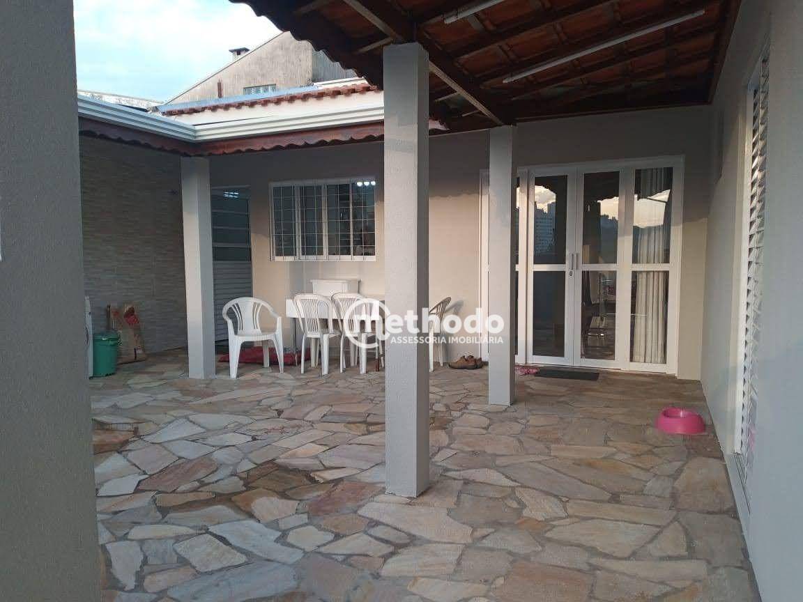 Casa à venda com 2 quartos, 150m² - Foto 4