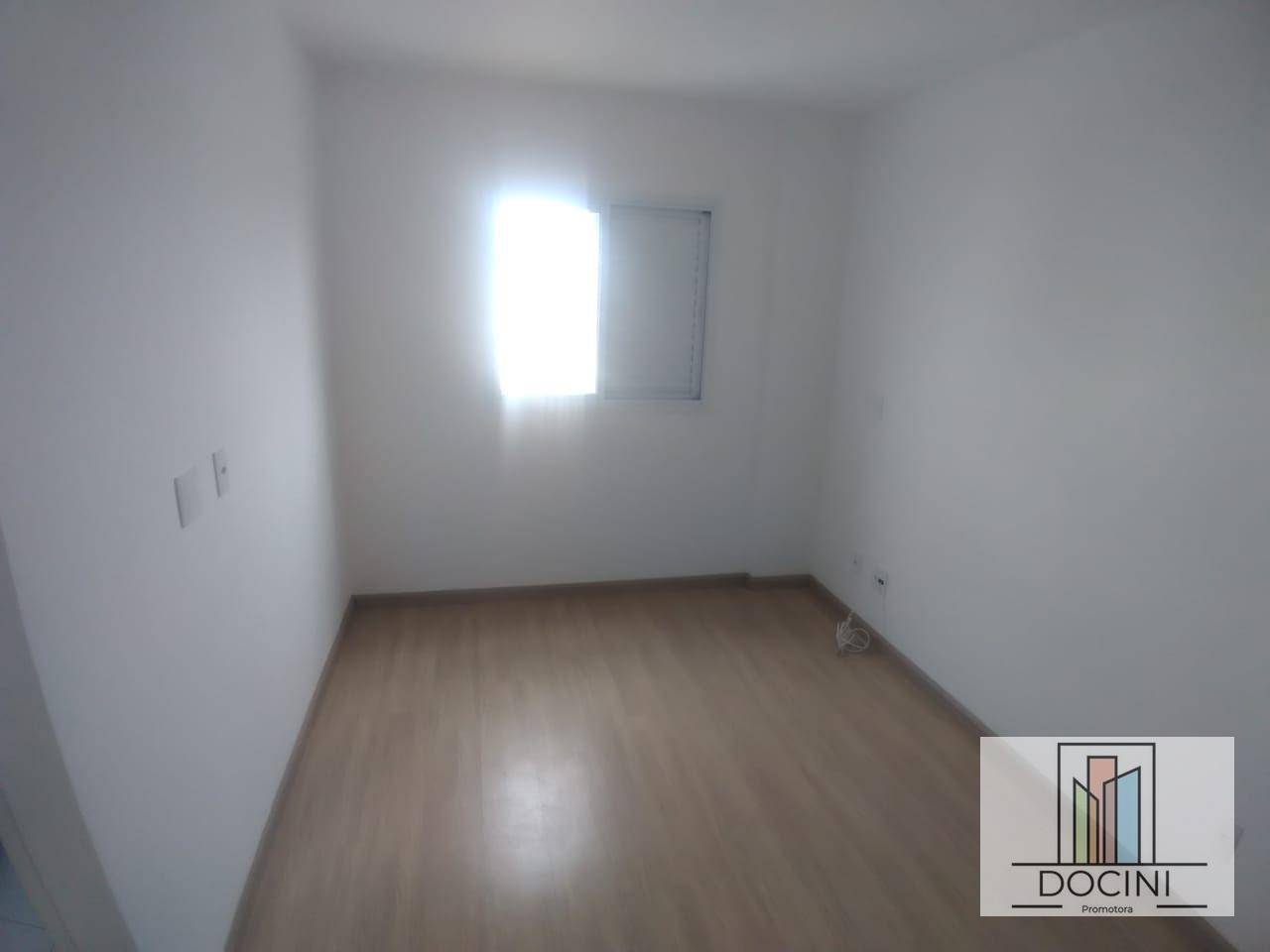 Apartamento à venda com 2 quartos, 70m² - Foto 8