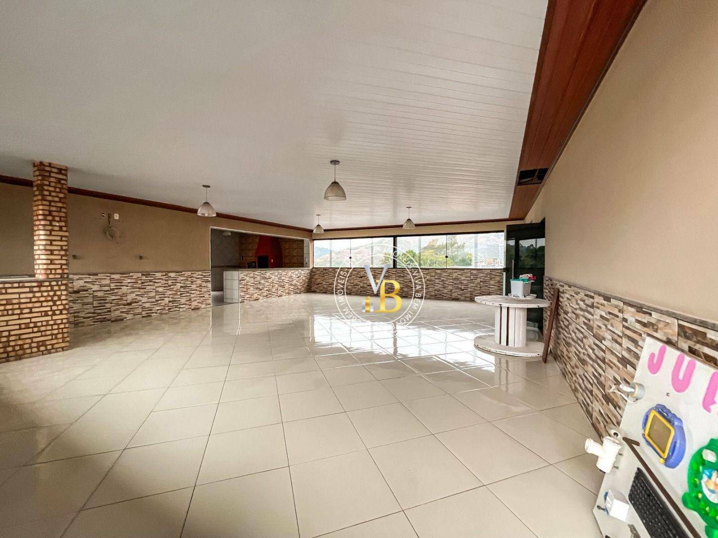 Casa para alugar com 4 quartos, 240m² - Foto 21